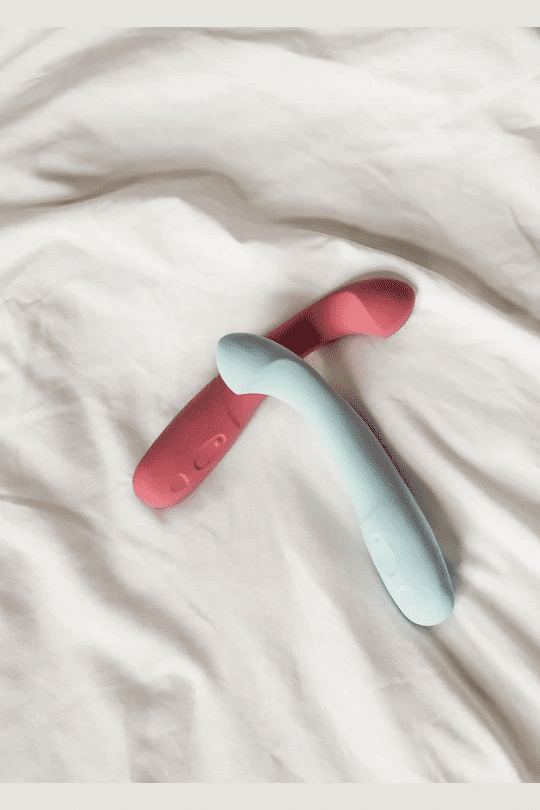 Arc Vibrator - Berry - Free Shipping