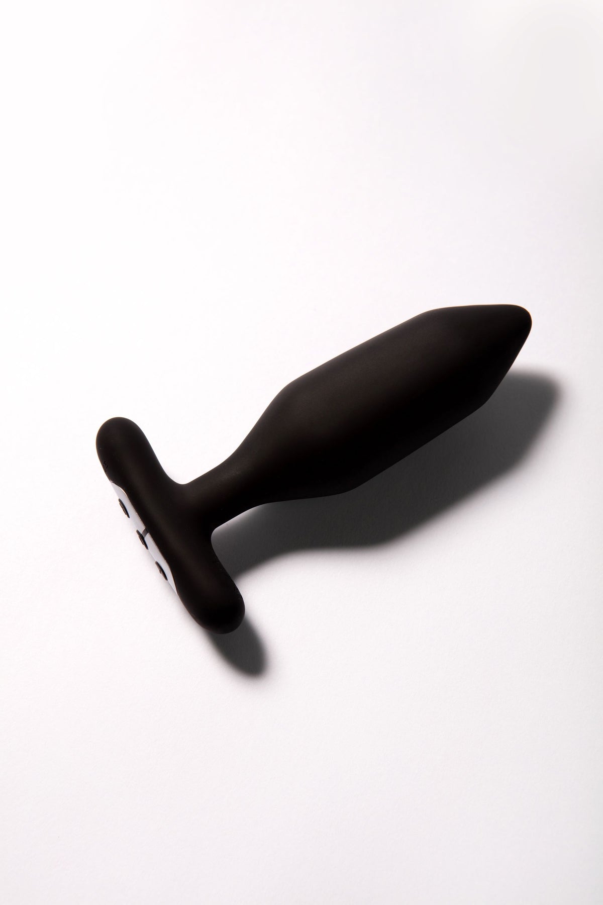 Onyx Vibrating Butt Plug Black - Free Shipping