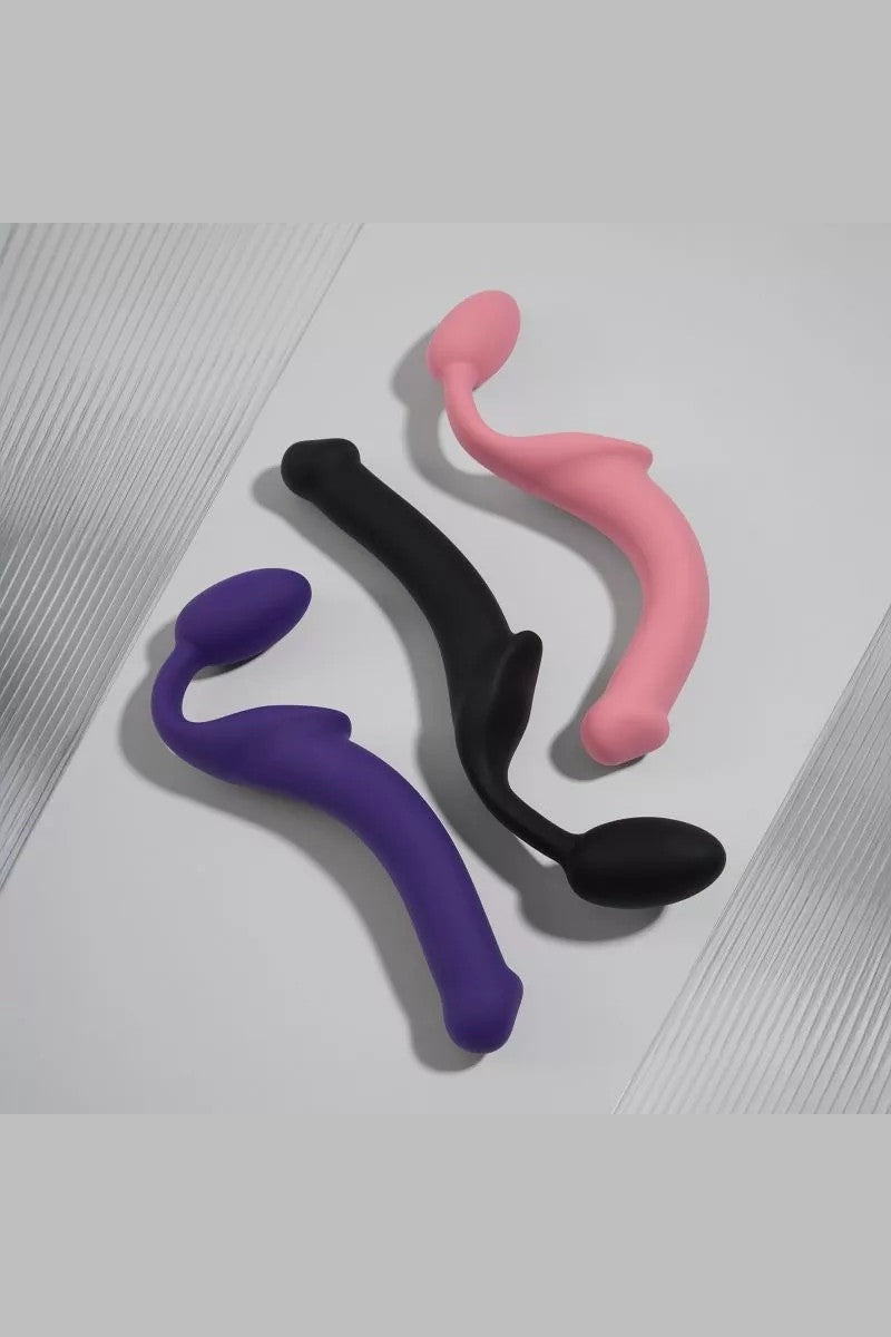 SEMI-REALISTIC BENDABLE STRAP-ON PINK - M